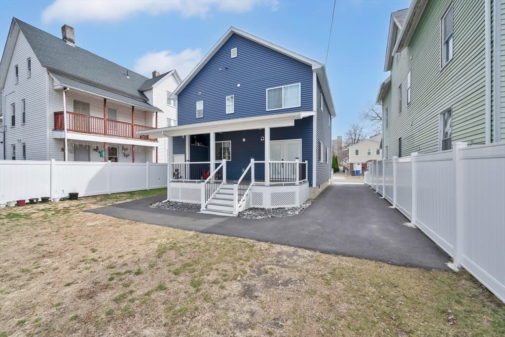 Single Family Residence at 42 Ringgold St, Springfield MA 01104, Springfield, photo 33 of 38