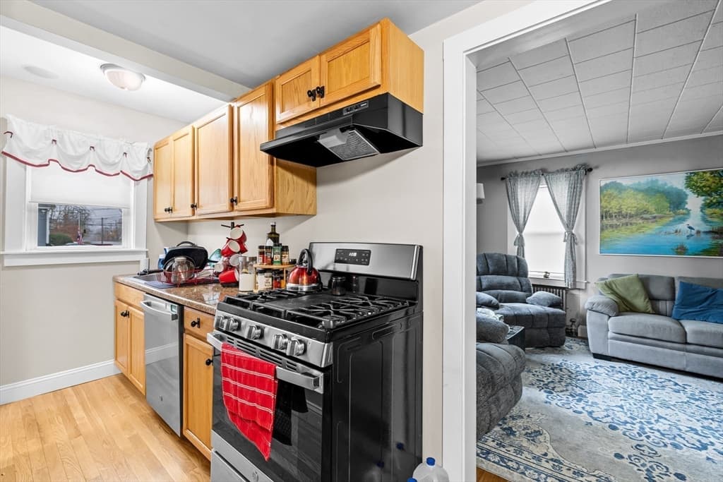 42 Everett Street, Middleboro MA 02346 photo 7