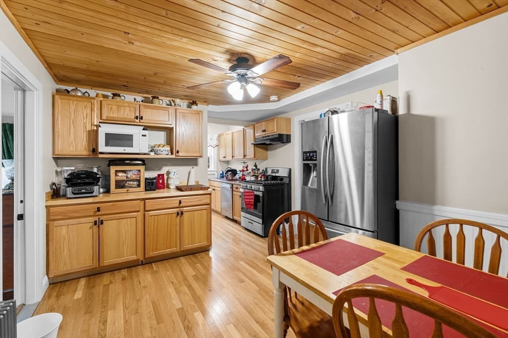 42 Everett Street, Middleboro MA 02346 photo 9