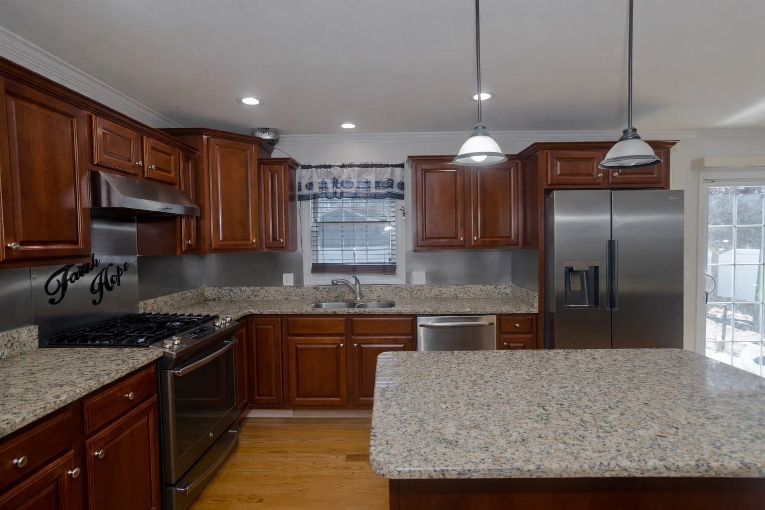 Single Family Residence at 31 Acrebrook Rd, Springfield MA 01129, Springfield, photo 5 of 32