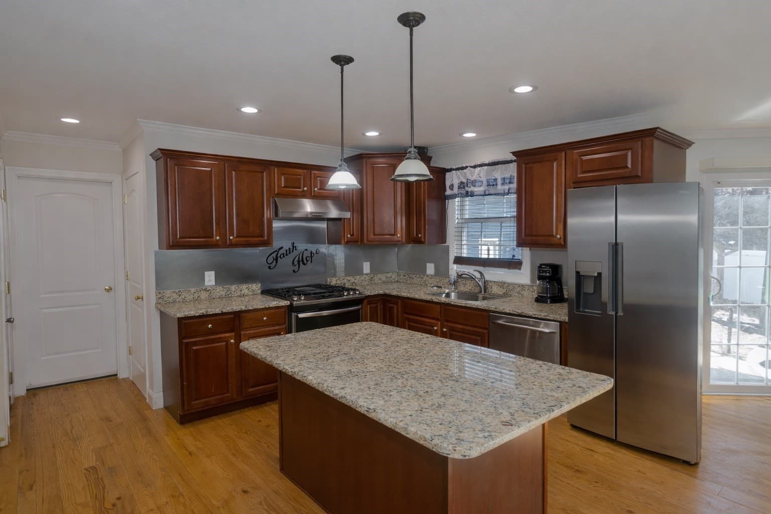 Single Family Residence at 31 Acrebrook Rd, Springfield MA 01129, Springfield, photo 4 of 32