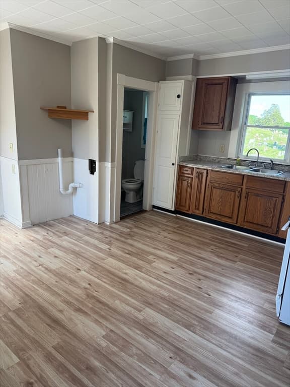 28 Beach St, Marlborough MA 01752 photo 7