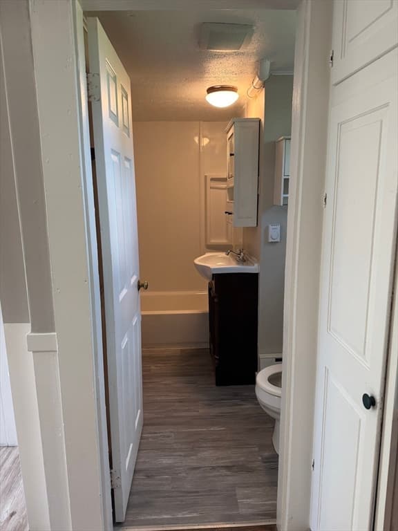 28 Beach St, Marlborough MA 01752 photo 15