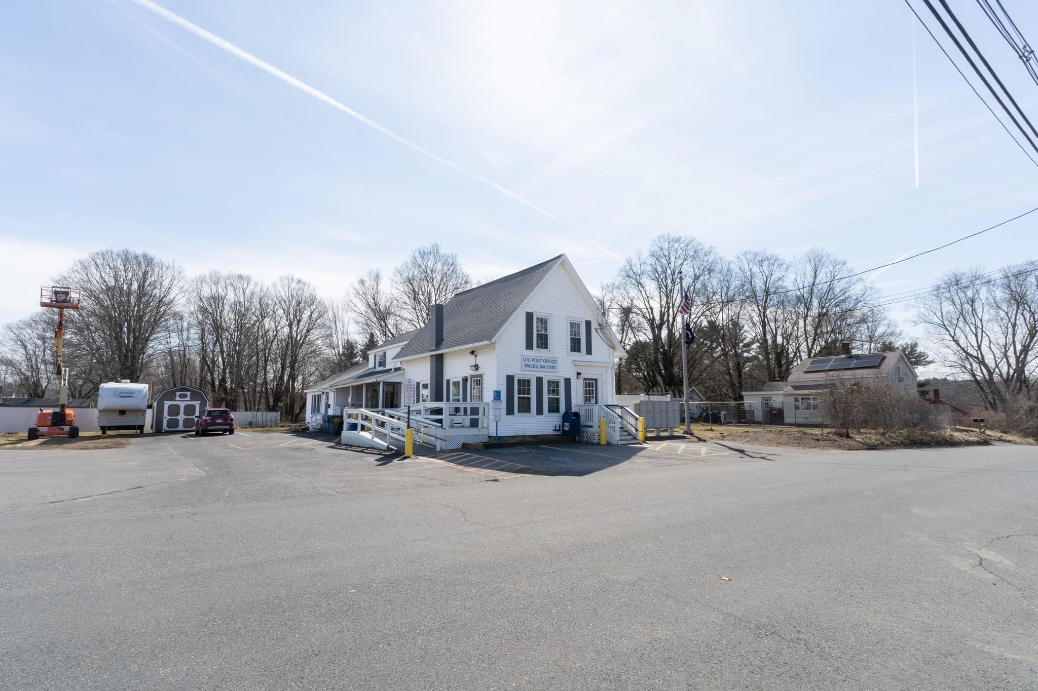 3 Family at 2 Monson Rd, Wales MA 01081, photo 2 of 28