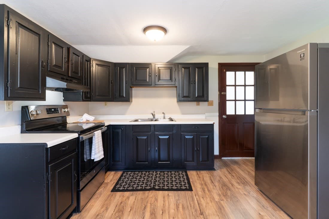 3 Family at 2 Monson Rd, Wales MA 01081, photo 19 of 28