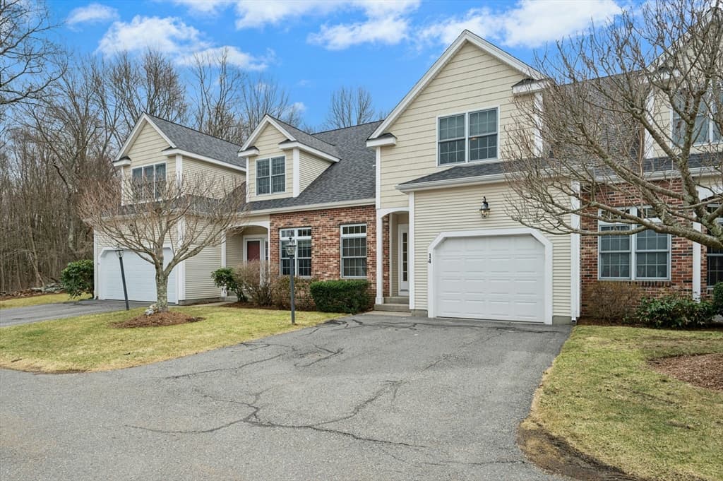 Condominium at 14 Northgate Ct # 14, Grafton MA 01536, photo 2 of 42