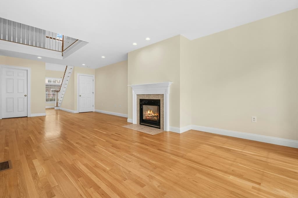 Condominium at 14 Northgate Ct # 14, Grafton MA 01536, photo 7 of 42
