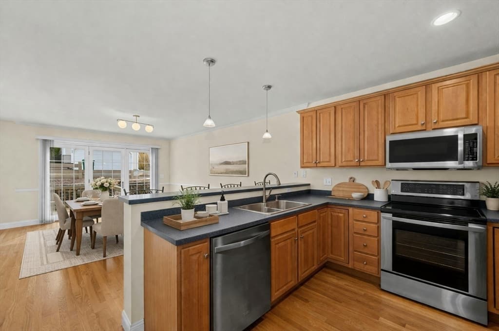 Condominium at 14 Northgate Ct # 14, Grafton MA 01536, photo 14 of 42