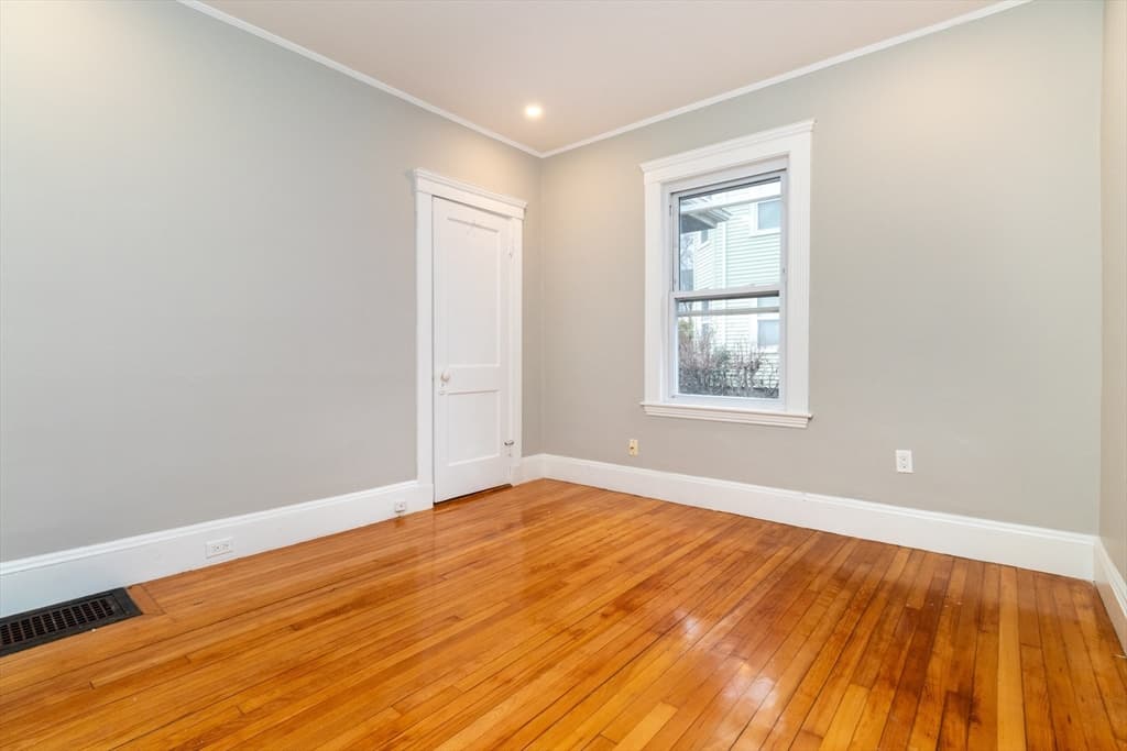 Multi Family at 168 Brook Road, Milton MA 02186, photo 11 of 25