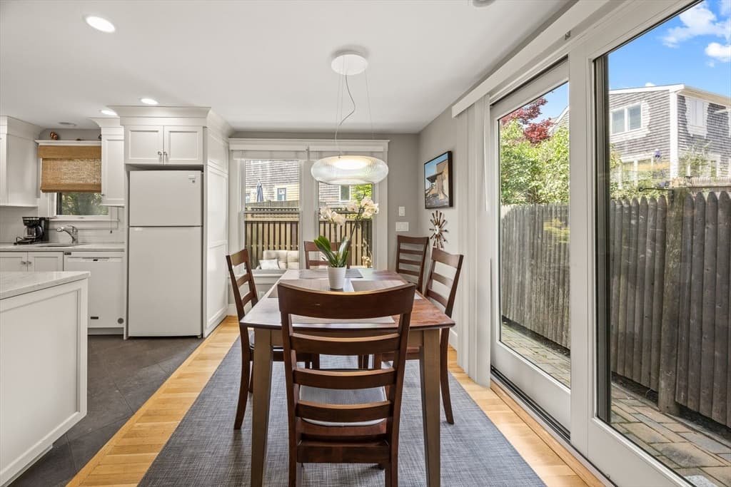 Condominium at 10 Seashore Park Drive, Provincetown MA 02657, Provincetown, photo 6 of 28