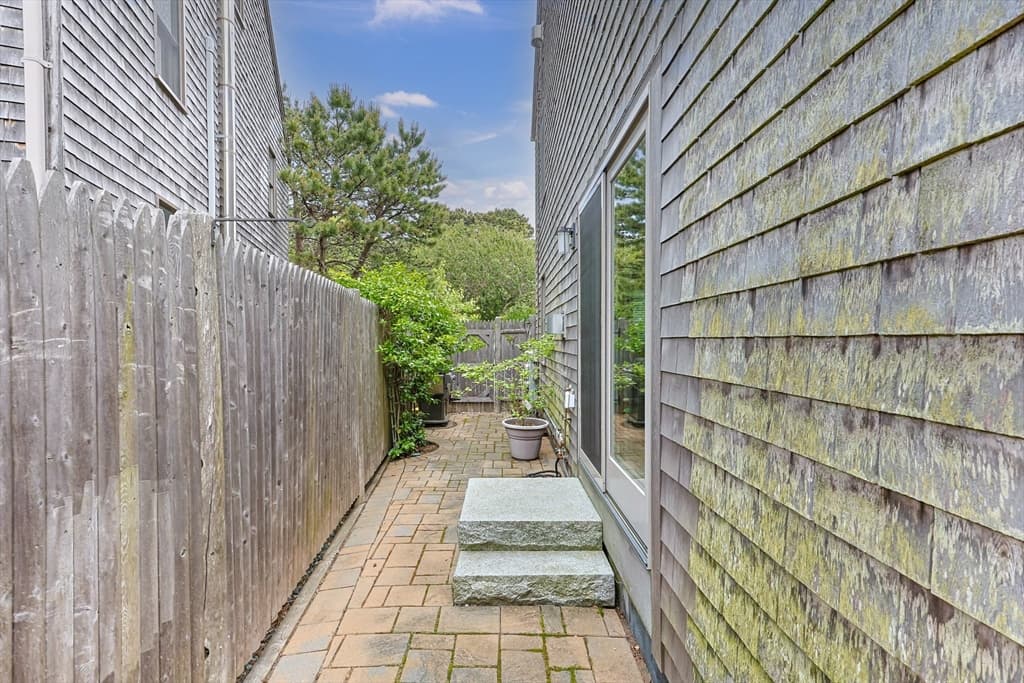 Condominium at 10 Seashore Park Drive, Provincetown MA 02657, Provincetown, photo 26 of 28