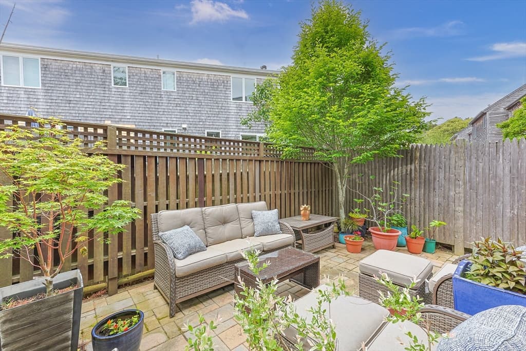 Condominium at 10 Seashore Park Drive, Provincetown MA 02657, Provincetown, photo 24 of 28