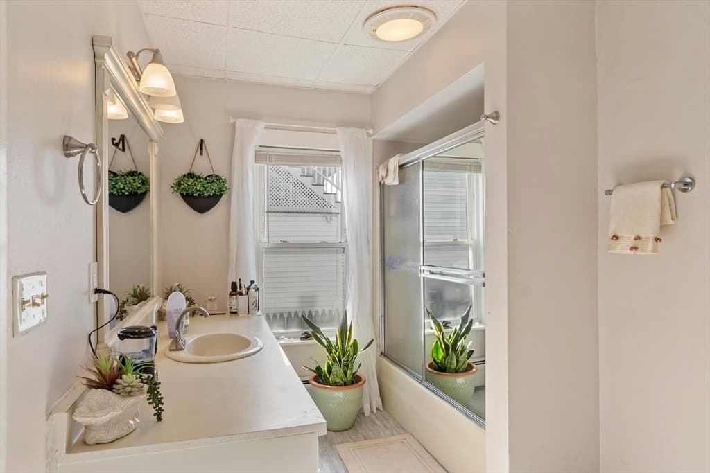 2 Family - 2 Units Up/Down at 11 Pine Street, Leominster MA 01453, Leominster, photo 14 of 42
