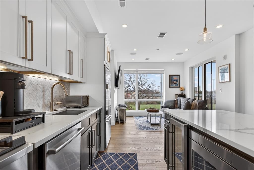 Condominium at 946 Saratoga Street # 303, Boston MA 02128, Boston, photo 2 of 24