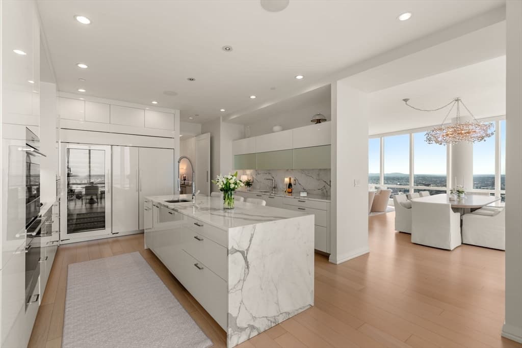 Condominium at 1 Franklin St # 4602, Boston MA 02110, photo 5 of 24