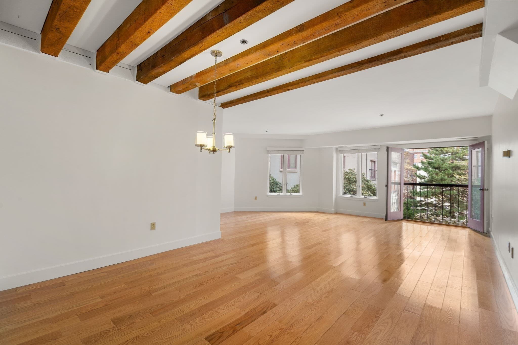 Condominium at 100 Fulton St # 3Q, Boston MA 02109, photo 10 of 25