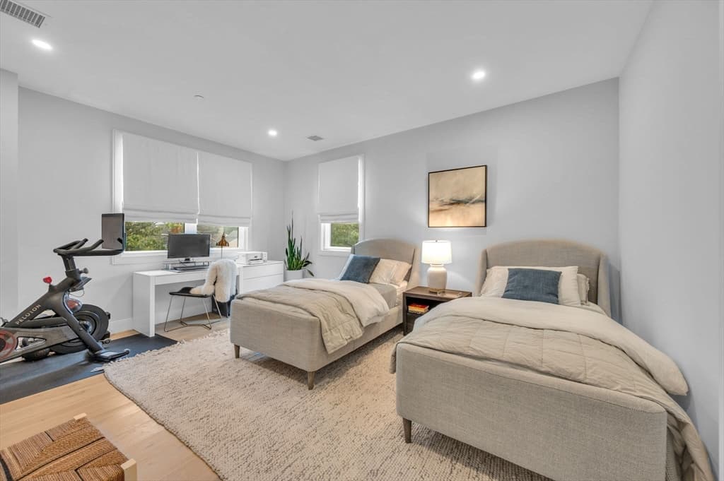 Condominium at 5245 Washington St # 5, Boston MA 02132, photo 22 of 37