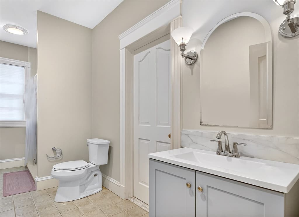451 Wellesley St, Weston MA 02493 photo 23