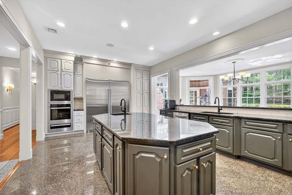451 Wellesley St, Weston MA 02493 photo 6
