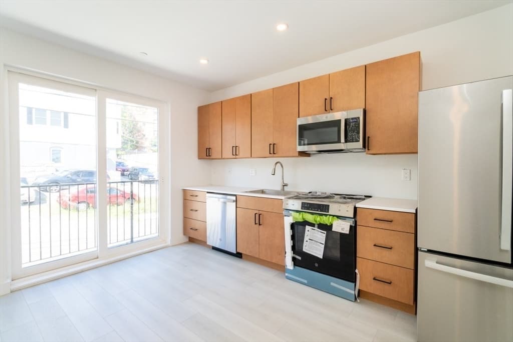 150 Williams # 1, Chelsea MA 02150