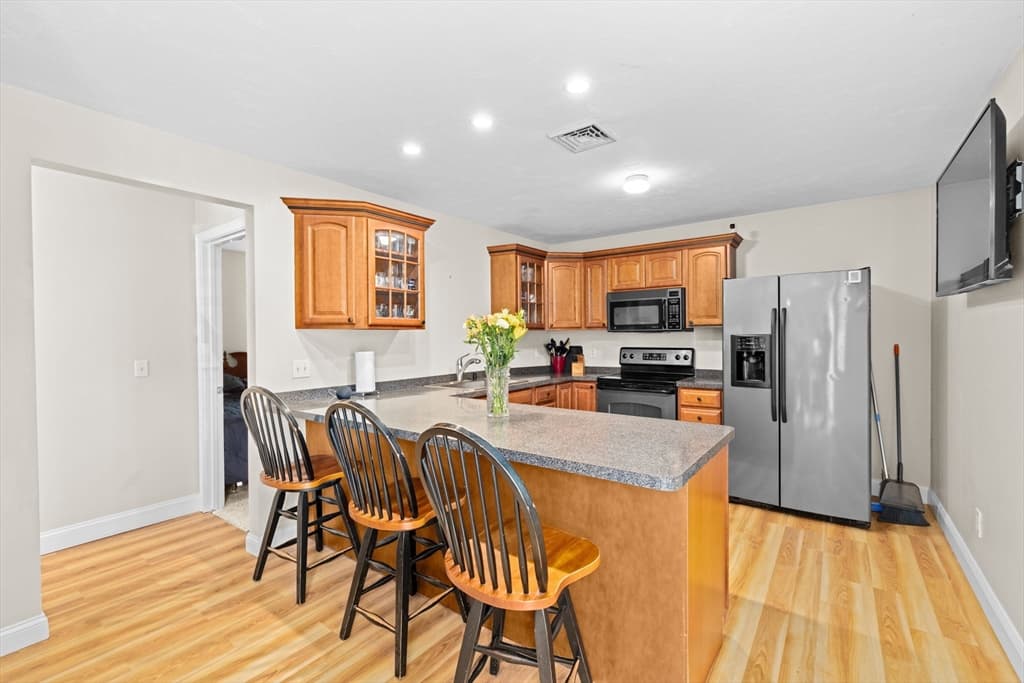 Multi Family at 2783 Cranberry Hwy, Wareham MA 02571, Wareham, photo 2 of 42