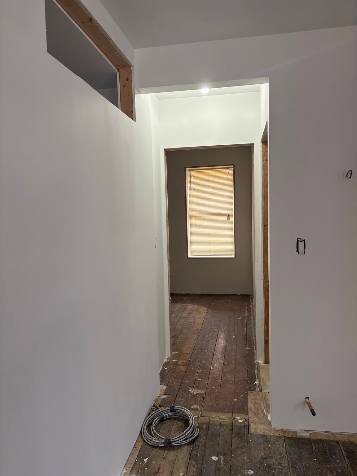 5-9 Family at 632 S East, Holyoke MA 01040, Holyoke, photo 12 of 22