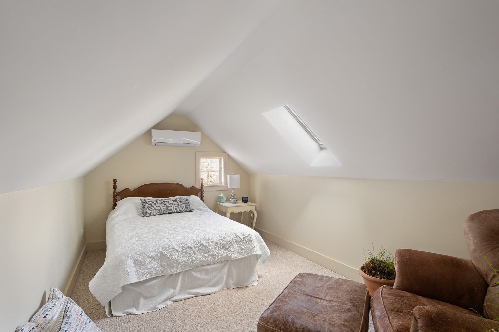 Single Family Residence at 2 Bold Meadow Road, Edgartown MA 02539, photo 20 of 28