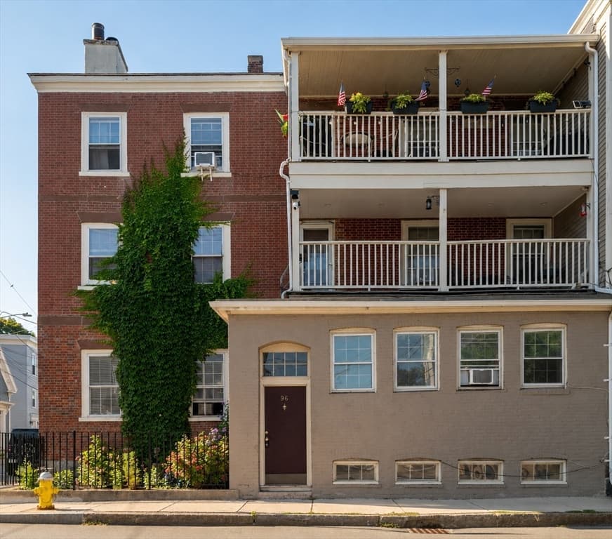 96 Derby Street # 1, Salem MA 01970