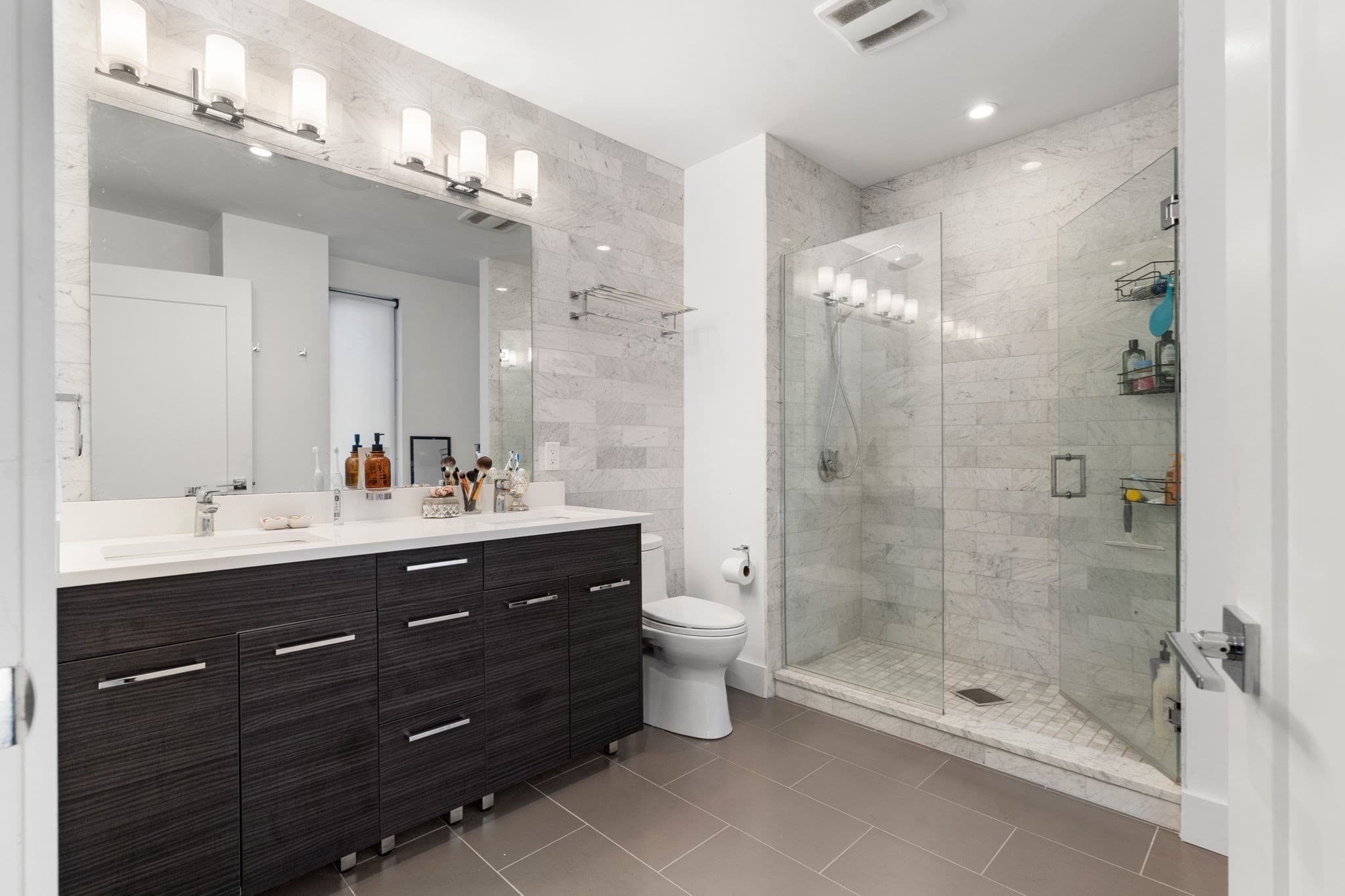 Condominium at 14 W Broadway # 601, Boston MA 02127, Boston, photo 13 of 17