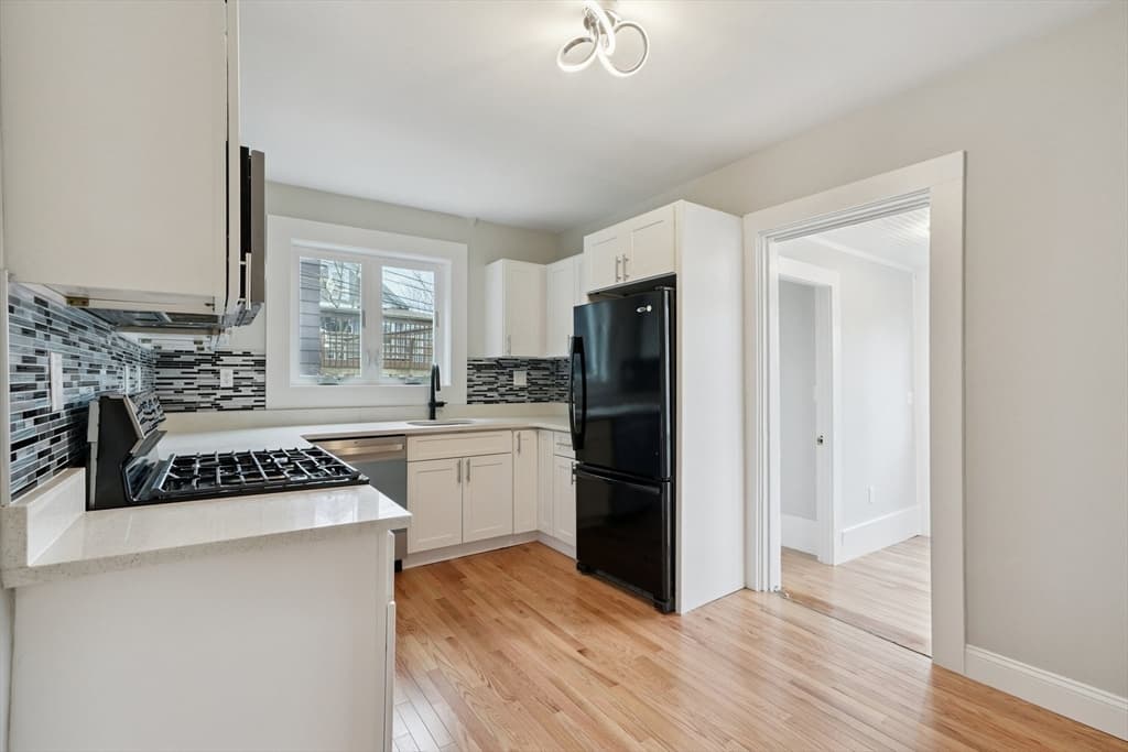Condominium at 49 Jamaica St # 1, Boston MA 02130, photo 5 of 23