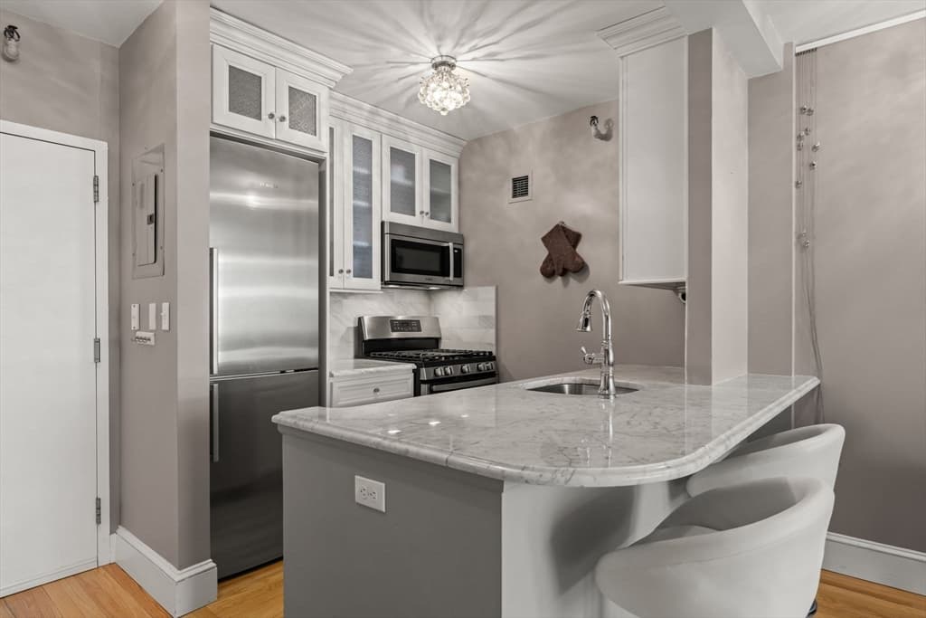 Condominium at 42 Eighth St. # 4106, Boston MA 02129, Boston, photo 7 of 20