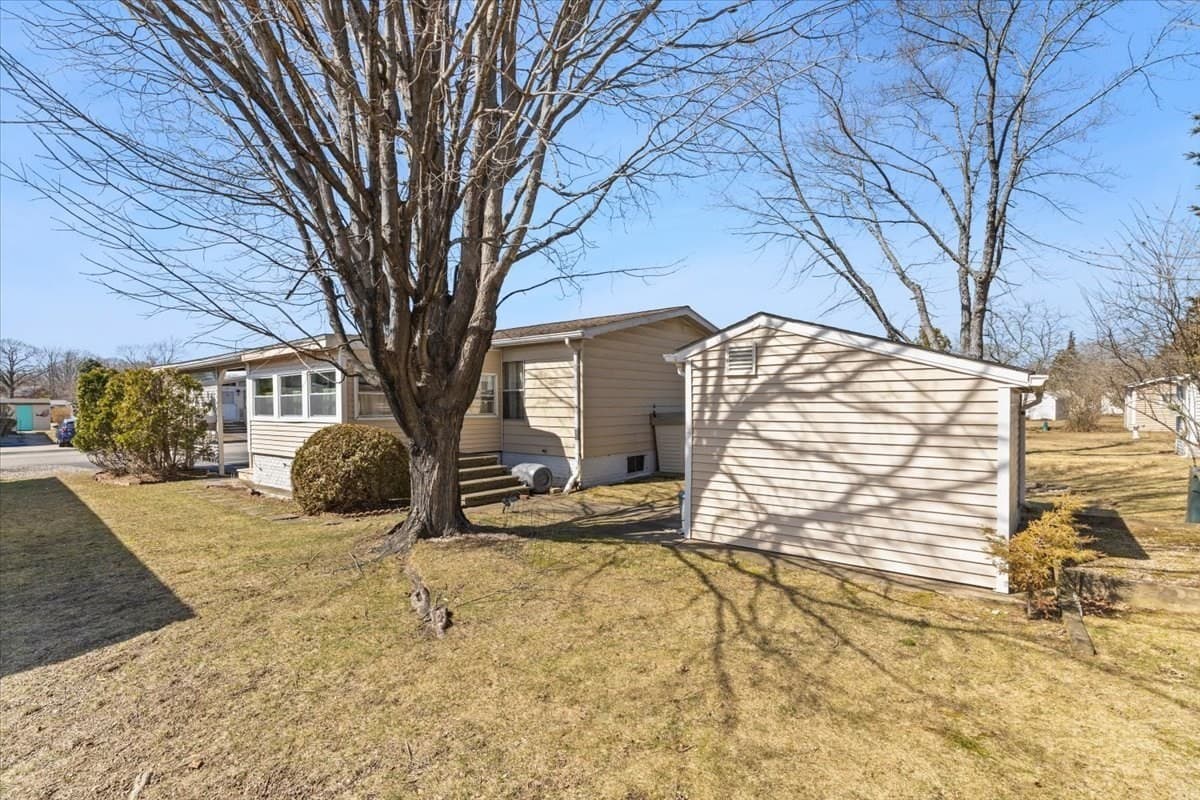 Mobile Home at 27 Castle Rd # 153, Attleboro MA 02703, Attleboro, photo 26 of 34