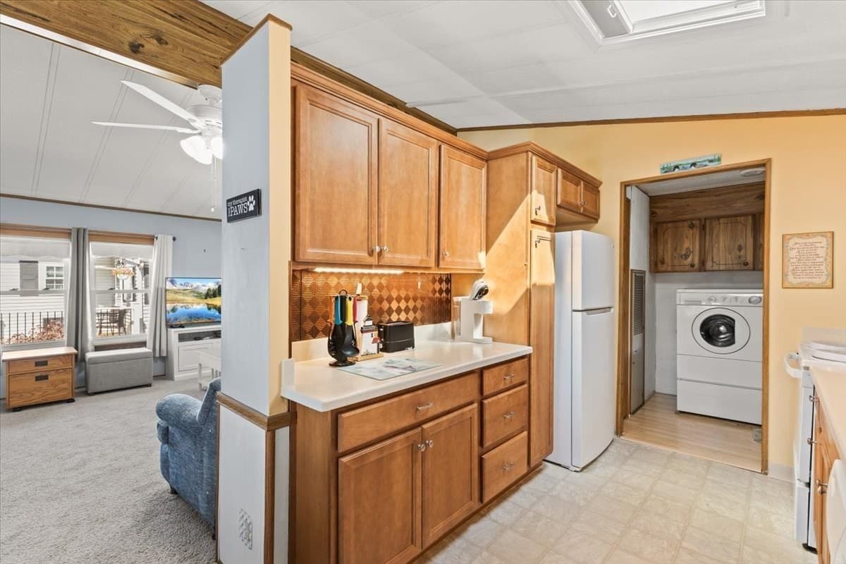 Mobile Home at 27 Castle Rd # 153, Attleboro MA 02703, Attleboro, photo 10 of 34