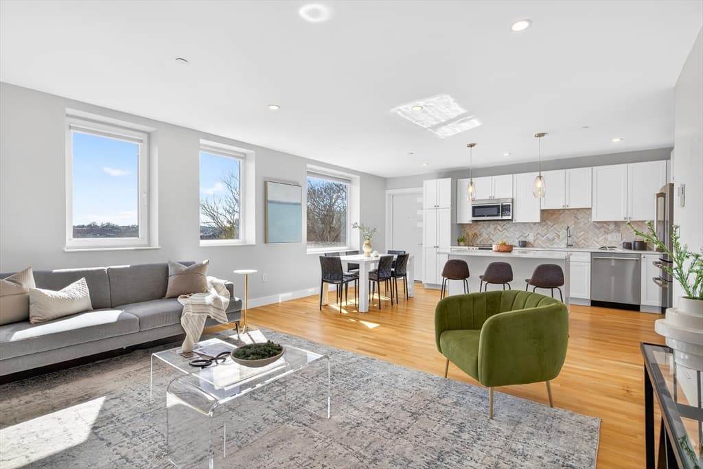 Condominium at 52 Fisher Ave # 302, Boston MA 02130, photo 9 of 39