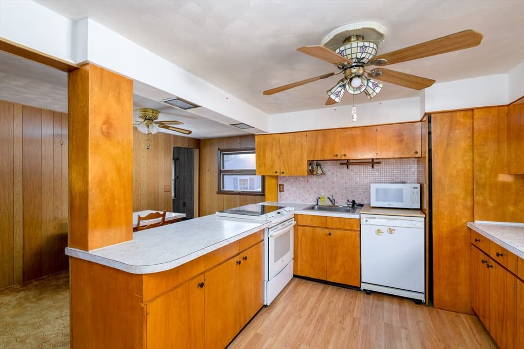 1138 Wachusett St, Holden MA 01520 photo 4