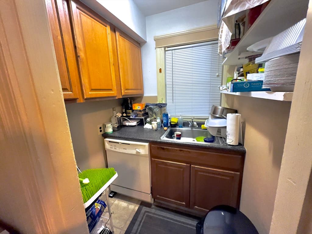 328 Brooks St, Worcester MA 01606 photo 29