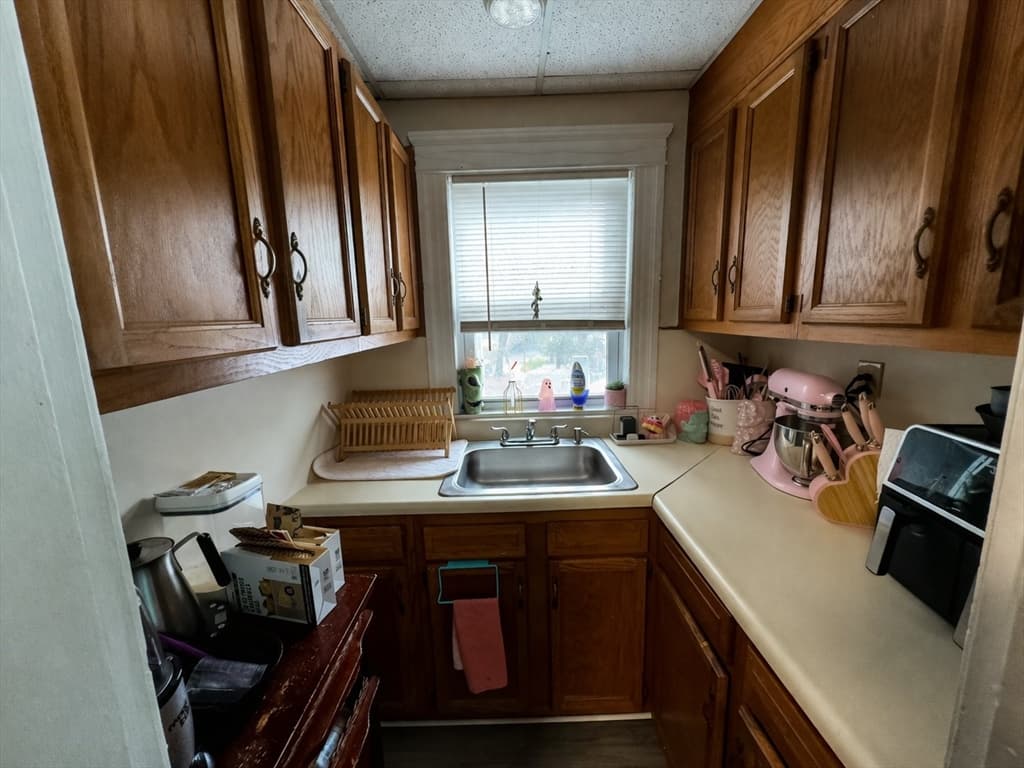 328 Brooks St, Worcester MA 01606 photo 21
