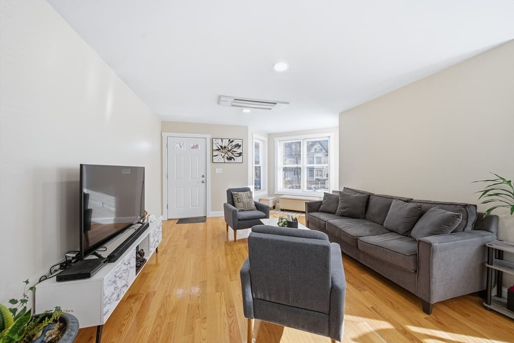 Single Family Residence at 527 Norfolk Street, Boston MA 02126, Boston, photo 7 of 37