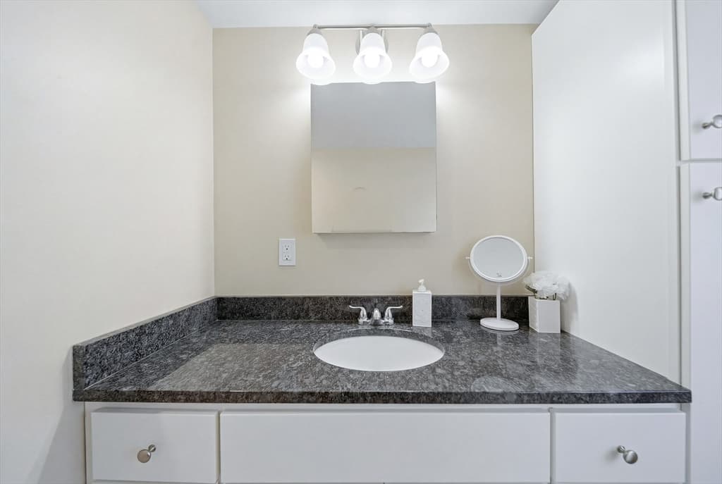 Single Family Residence at 527 Norfolk Street, Boston MA 02126, Boston, photo 20 of 37