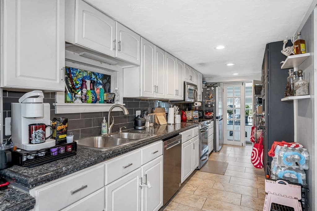 53 Westminster Ave, Haverhill MA 01830 photo 4