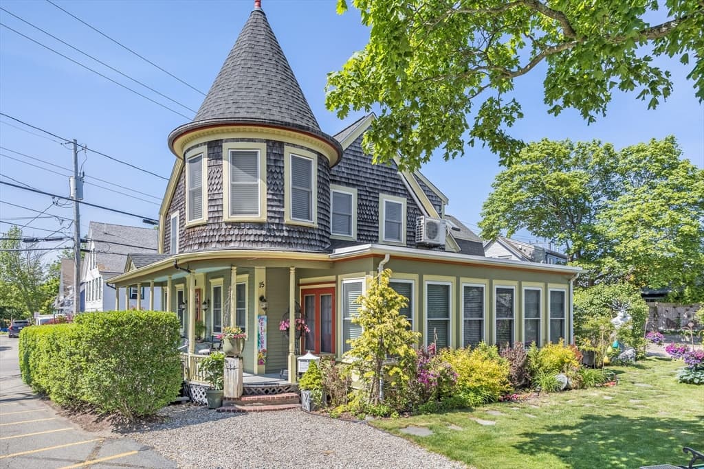15 Center Street, Provincetown MA 02657
