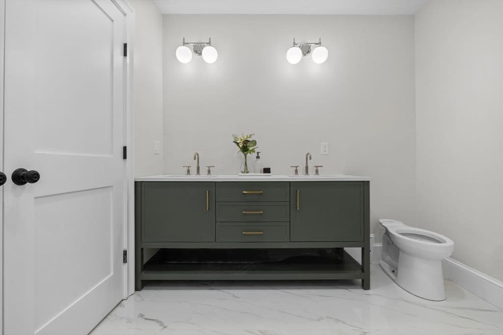 Condominium at 667 Tremont Street # 1, Boston MA 02118, photo 9 of 17