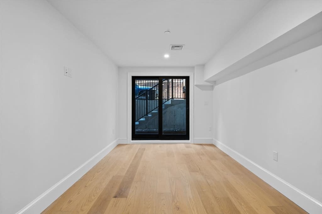 Condominium at 667 Tremont Street # 1, Boston MA 02118, photo 11 of 17