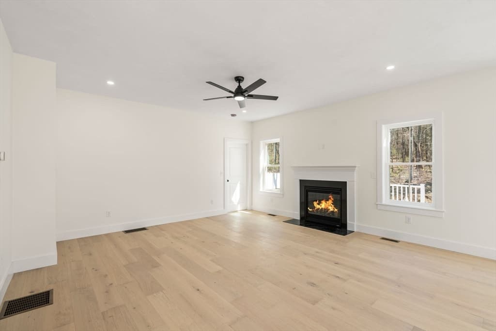 Single Family Residence at 306 Fisher Rd, Holden MA 01520, Holden, photo 15 of 36