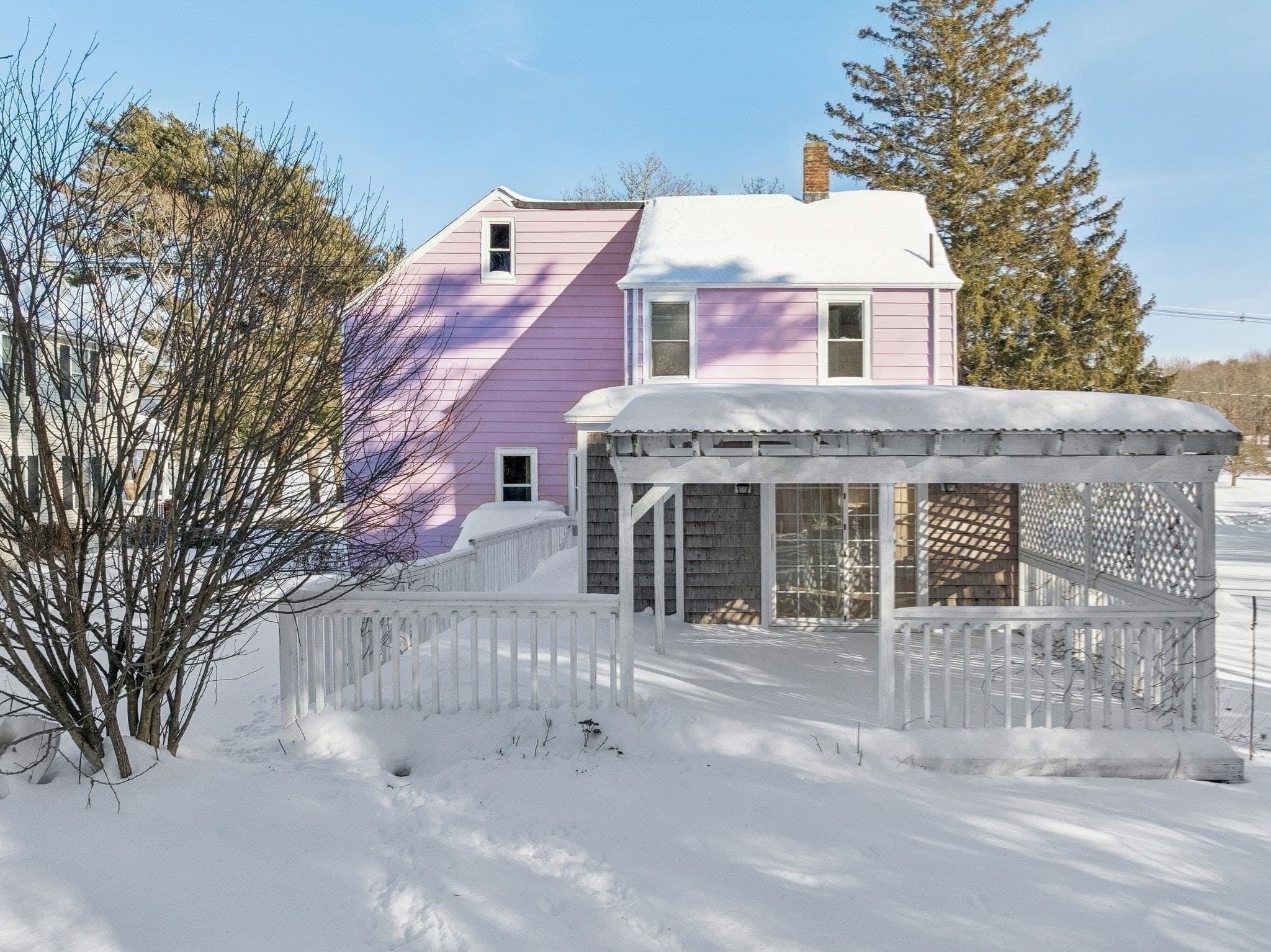 2 Family - 2 Units Up/Down at 86 Elm St, Swansea MA 02777, photo 15 of 16