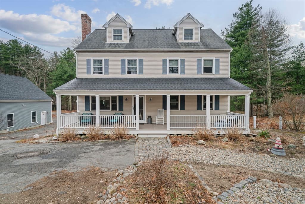 15 Rockland St, Hanover MA 02339