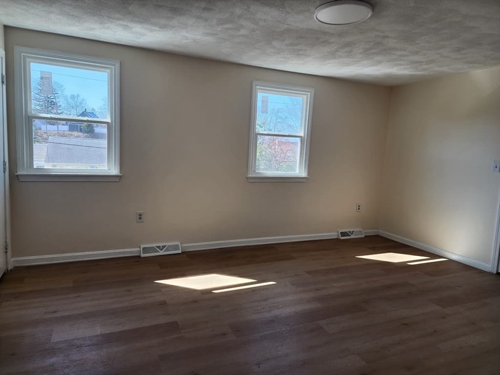 Single Family Residence at 18 Tobin Ave # 18, Chelmsford MA 01863, photo 9 of 16