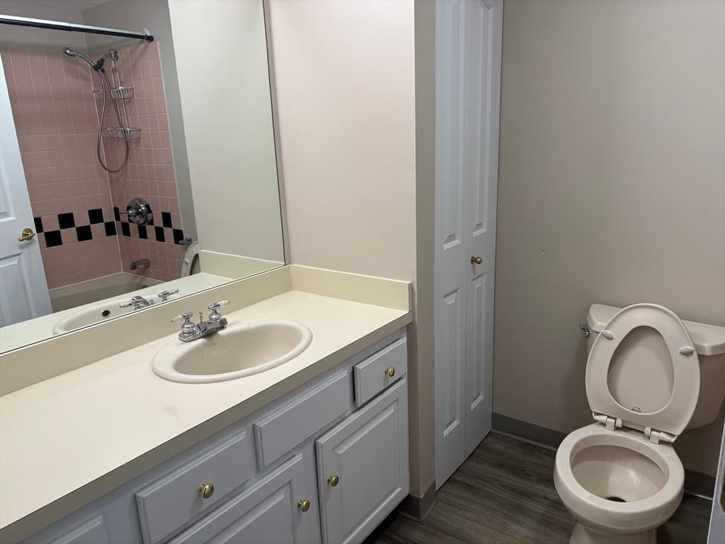 34 Sumner Ave # 301, Springfield MA 01108 photo 6