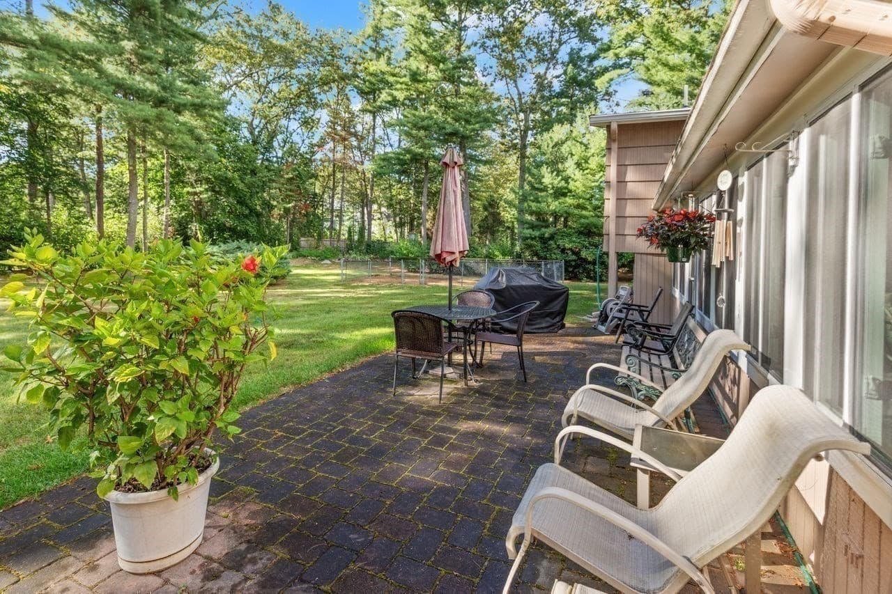 Single Family Residence at 39 Austin Rd, Sudbury MA 01776, photo 16 of 25