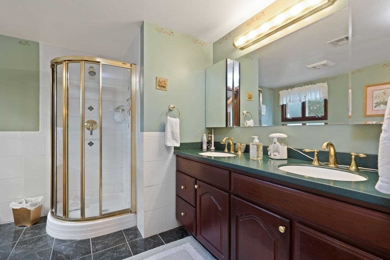 Single Family Residence at 39 Austin Rd, Sudbury MA 01776, photo 11 of 25